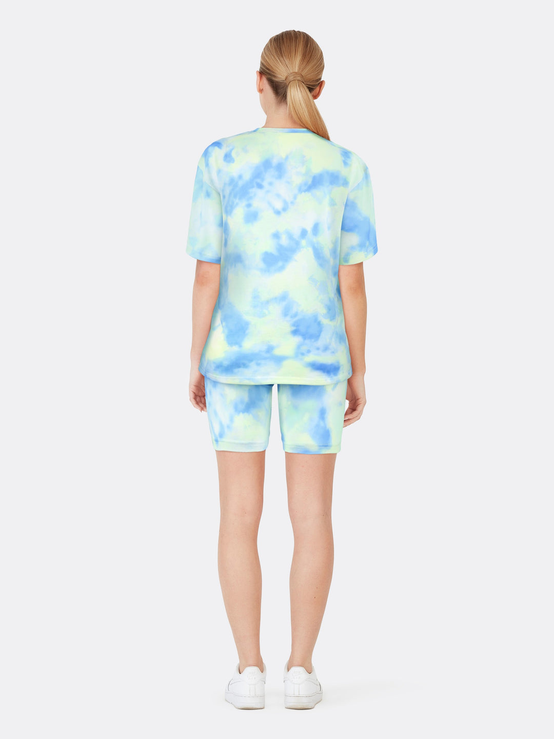 Tie Dye Loose Two-Piece Jogger Set Short Sleeve T-shirt and Shorts Blue Back | Jolovies